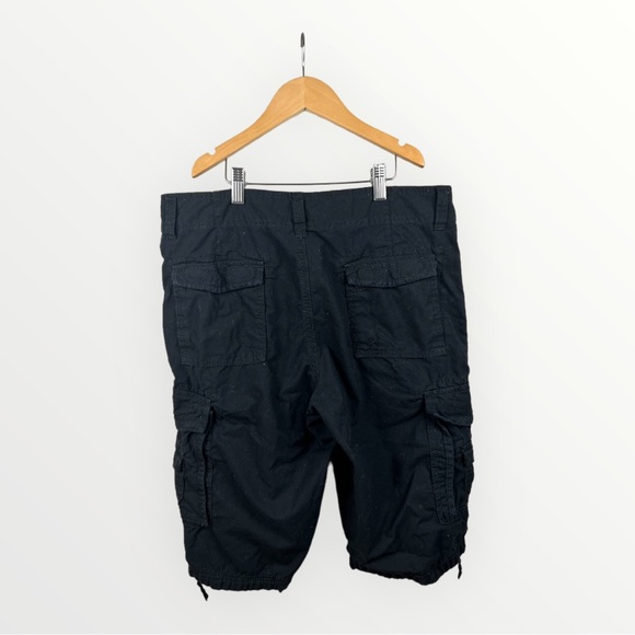Unionbay Men's Cordova Belted Messenger Cargo Short Sz 30 Black - Picture 2 of 2